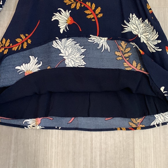 CUPCAKE AND CASHMERE long sleeve short dress - Picture 12 of 12